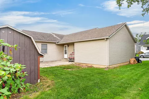 Exterior - 322 N Ash St, Celina, OH 45822 photo 6 of 13