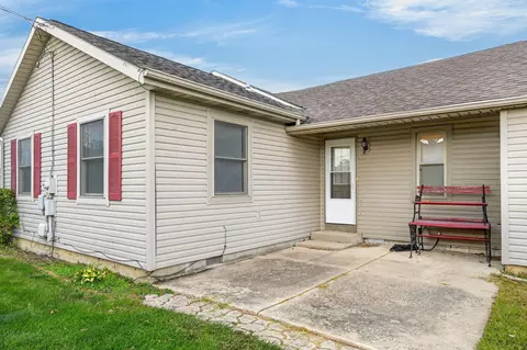 Exterior - 322 N Ash St, Celina, OH 45822 photo 7 of 13
