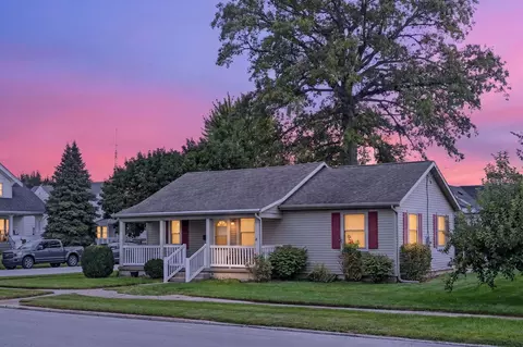 Exterior - 322 N Ash St, Celina, OH 45822 photo 3 of 13