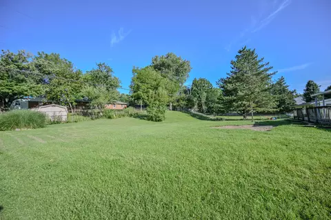 Exterior - 2009 E Mile Rd, Springfield, OH 45503 photo 5 of 8