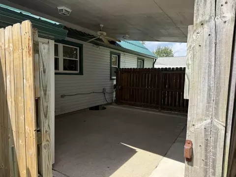 Exterior - 922 Chestnut St, Celina, OH 45822 photo 3 of 8