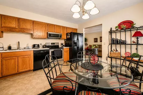 Kitchen - 4875 E Brannan Dr #4875, Springfield, OH 45502 photo 1 of 3