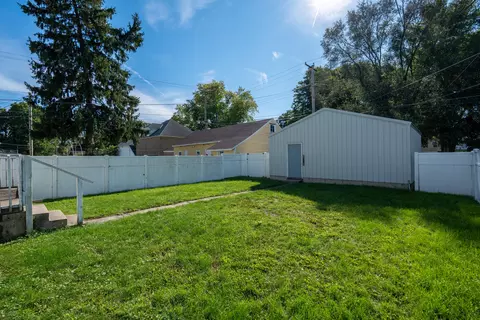 Exterior - 409 S Ohio Ave, Sidney, OH 45365 photo 3 of 5