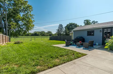 Exterior - 937 E Main St, Troy, OH 45373 photo 5 of 9