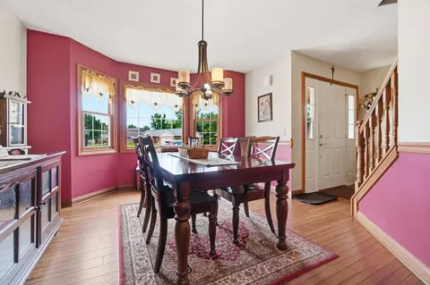 Dining - 4146 Ashton Ln, Springfield, OH 45503 photo 3 of 5