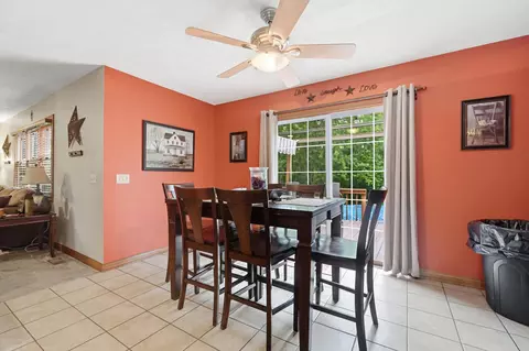 Dining - 4146 Ashton Ln, Springfield, OH 45503 photo 2 of 5
