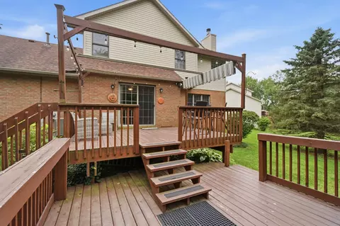 Exterior - 4146 Ashton Ln, Springfield, OH 45503 photo 10 of 17