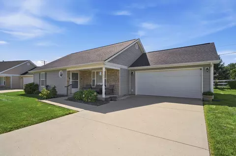 609 Fenview Dr, New Carlisle, OH 45344