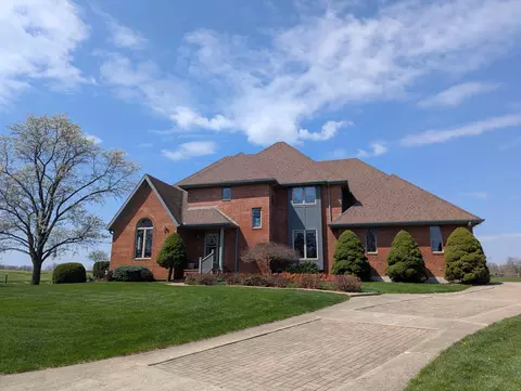 2633 Sugar Tree Trl, New Carlisle, OH 45344