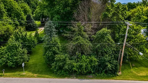 View/Area - 2952 Springfield Xenia Rd, Springfield, OH 45506 photo 2 of 6
