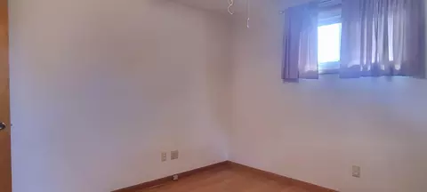 Bedroom - 1321 Richmoor Rd, Springfield, OH 45503 photo 9 of 13