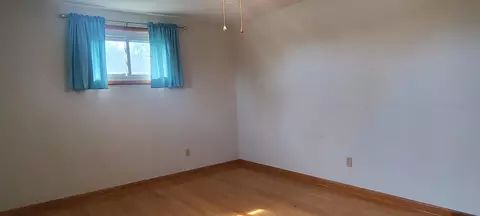 Bedroom - 1321 Richmoor Rd, Springfield, OH 45503 photo 11 of 13