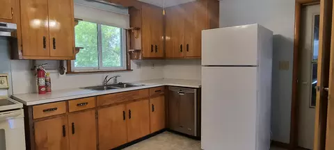 Kitchen - 1321 Richmoor Rd, Springfield, OH 45503 photo 1 of 1