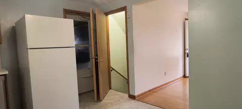 Entry Way - 1321 Richmoor Rd, Springfield, OH 45503 photo 1 of 2