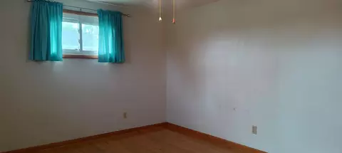 Bedroom - 1321 Richmoor Rd, Springfield, OH 45503 photo 3 of 13