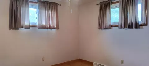 Bedroom - 1321 Richmoor Rd, Springfield, OH 45503 photo 6 of 13