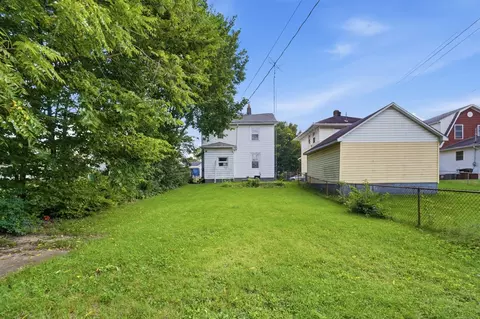 Exterior - 2044 Beatrice St, Springfield, OH 45503 photo 11 of 11