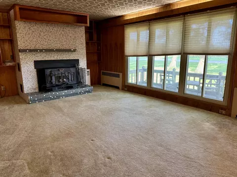 Living - 11643 Evans Rd, Mendon, OH 45862 photo 2 of 9