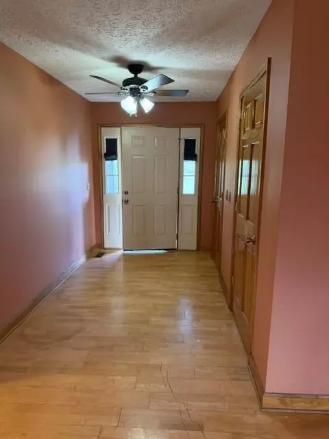 Entry Way - 2847 Oh-245, Cable, OH 43009 photo 1 of 3
