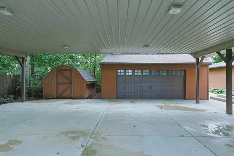 Exterior - 3091 Fairfield Pike, Springfield, OH 45502 photo 15 of 17