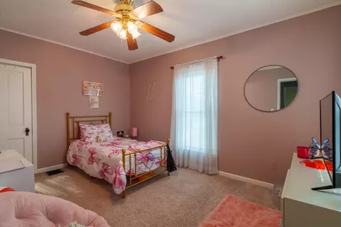 Bedroom - 1002 N Main Ave, Sidney, OH 45365 photo 5 of 5