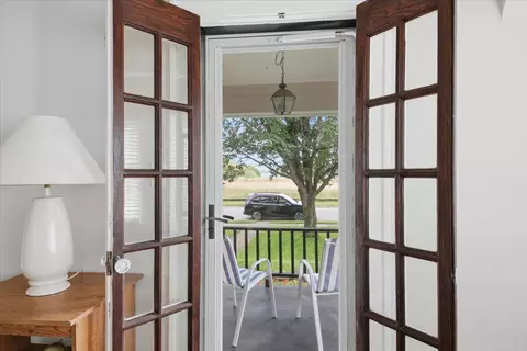 Entry Way - 1427 Pythian Ave, Springfield, OH 45504 photo 3 of 9