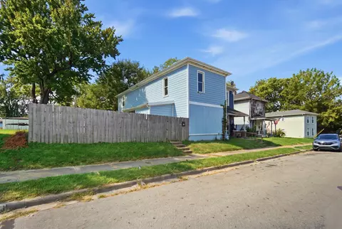 Exterior - 1075 Kenton St, Springfield, OH 45505 photo 2 of 9