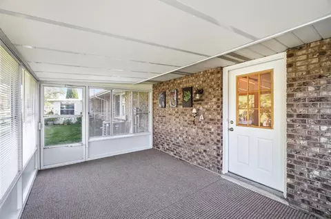Exterior - 4885 E Brannan Dr #4885, Springfield, OH 45502 photo 4 of 10