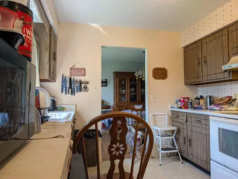 Kitchen - 115 Villa Rd, Springfield, OH 45503 photo 1 of 3
