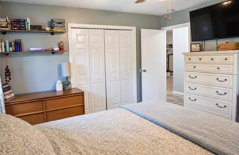 Bedroom - 1159 Hemlock Dr, Springfield, OH 45506 photo 2 of 5