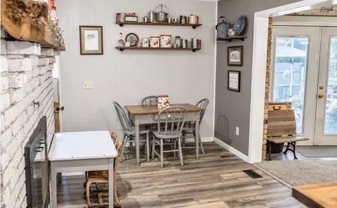 Dining - 1159 Hemlock Dr, Springfield, OH 45506 photo 2 of 2