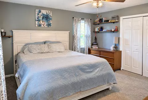 Bedroom - 1159 Hemlock Dr, Springfield, OH 45506 photo 3 of 5