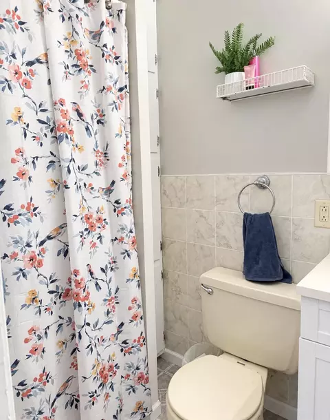Bath - 1159 Hemlock Dr, Springfield, OH 45506 photo 6 of 6