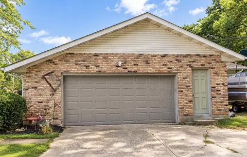 Exterior - 1159 Hemlock Dr, Springfield, OH 45506 photo 3 of 6