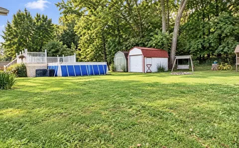 Exterior - 1159 Hemlock Dr, Springfield, OH 45506 photo 6 of 6