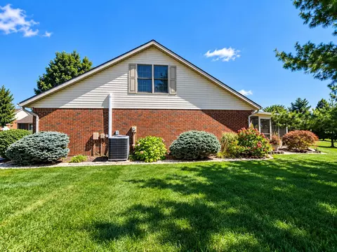 Exterior - 1922 Cattail Pt, Springfield, OH 45502 photo 9 of 12