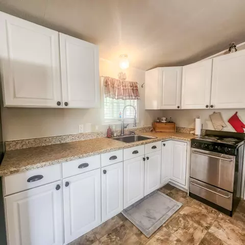 Kitchen - 11421 Blackhawk Path, Lakeview, OH 43331 photo 2 of 2