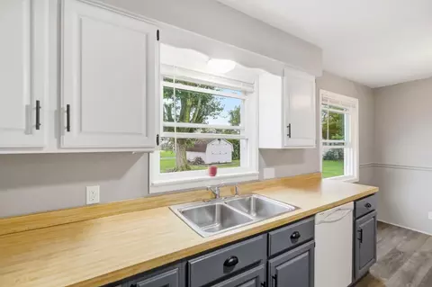 Kitchen - 101 Johns Ave, Lima, OH 45807 photo 5 of 7
