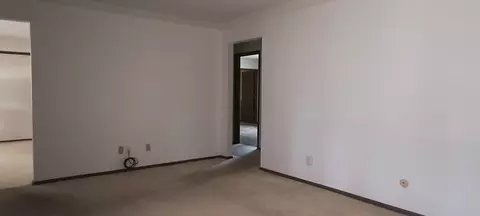 Living - 2230 Manhattan Blvd, Springfield, OH 45504 photo 4 of 4
