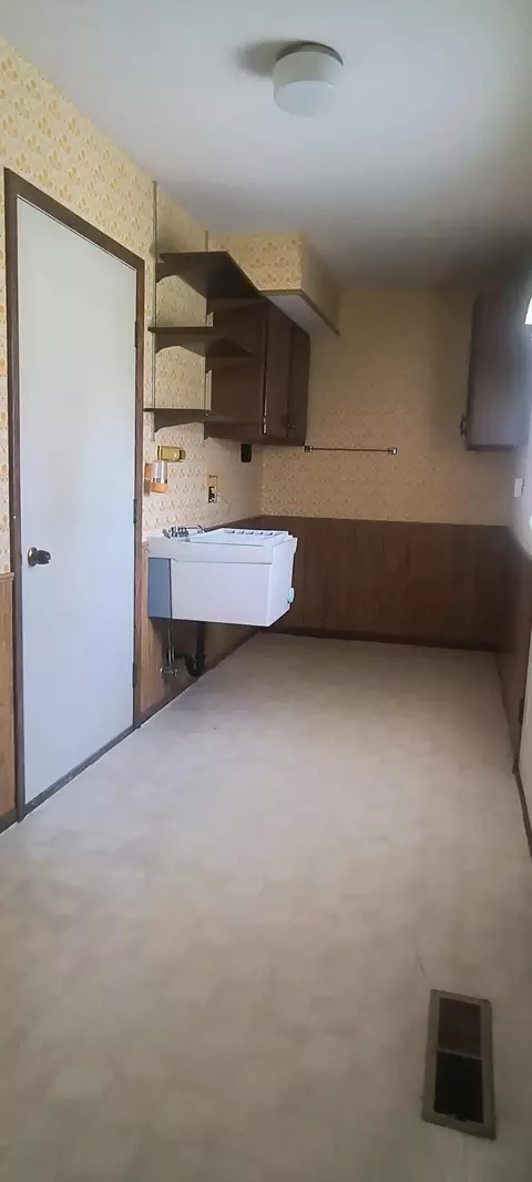 Other - 2230 Manhattan Blvd, Springfield, OH 45504 photo 5 of 17