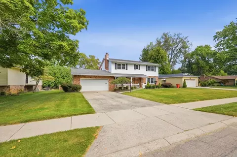 742 Hartford Dr, Springfield, OH 45503