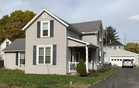 136 High St, South Charleston, OH 45368