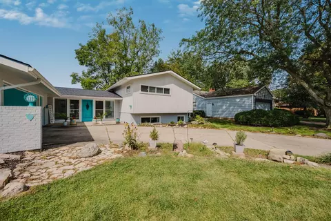 Exterior - 2801 Wellsford Ln, Springfield, OH 45503 photo 3 of 16