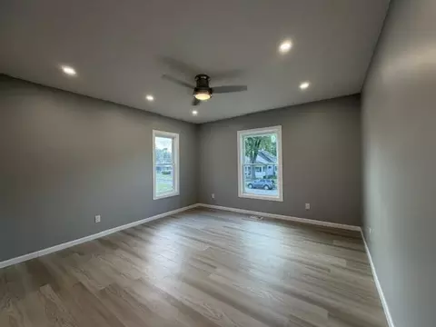 Living - 1126 Burt St, Springfield, OH 45505 photo 3 of 3