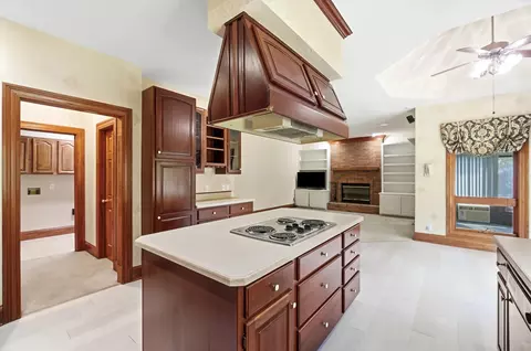 Kitchen - 383 Titus Rd, Springfield, OH 45505 photo 6 of 10