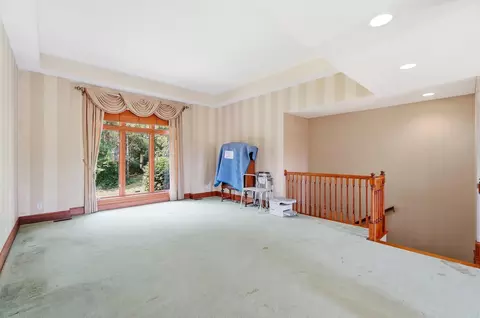 Living - 383 Titus Rd, Springfield, OH 45505 photo 2 of 6