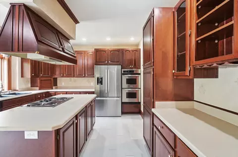 Kitchen - 383 Titus Rd, Springfield, OH 45505 photo 7 of 10