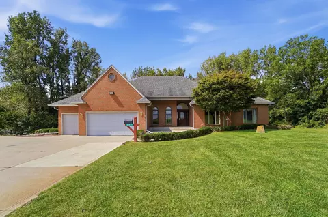 Exterior - 383 Titus Rd, Springfield, OH 45505 photo 6 of 24