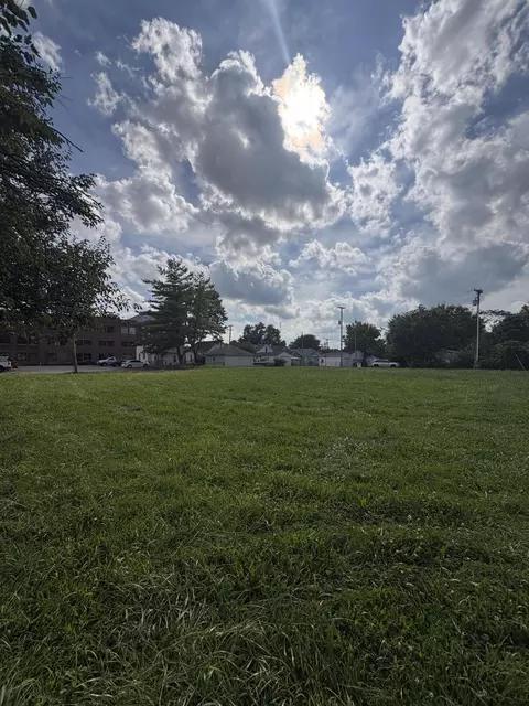 240 E Main St, Piqua, OH 45356 photo 6