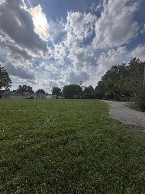 240 E Main St, Piqua, OH 45356 photo 5